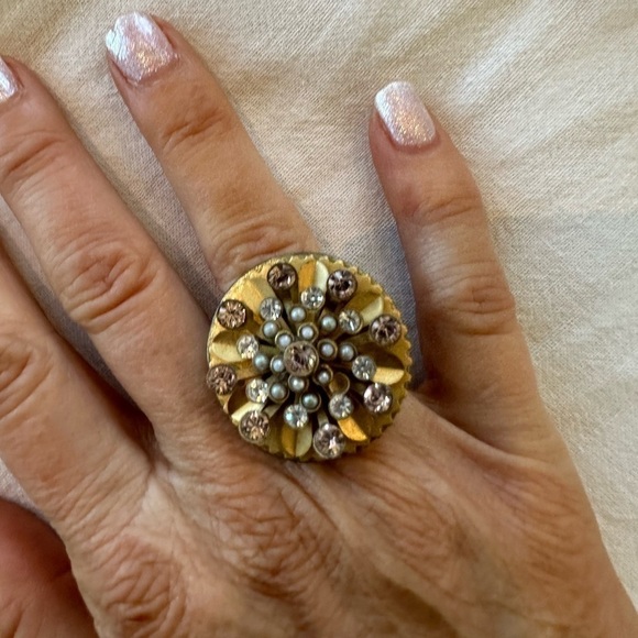 Vintage Y2K Juicy Couture Gold Pearl Diamond Cocktail Ring - Picture 3 of 9